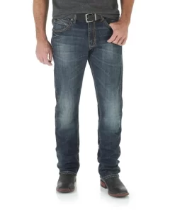 Wrangler Men's Retro Limited Edition Slim Straight Jean
